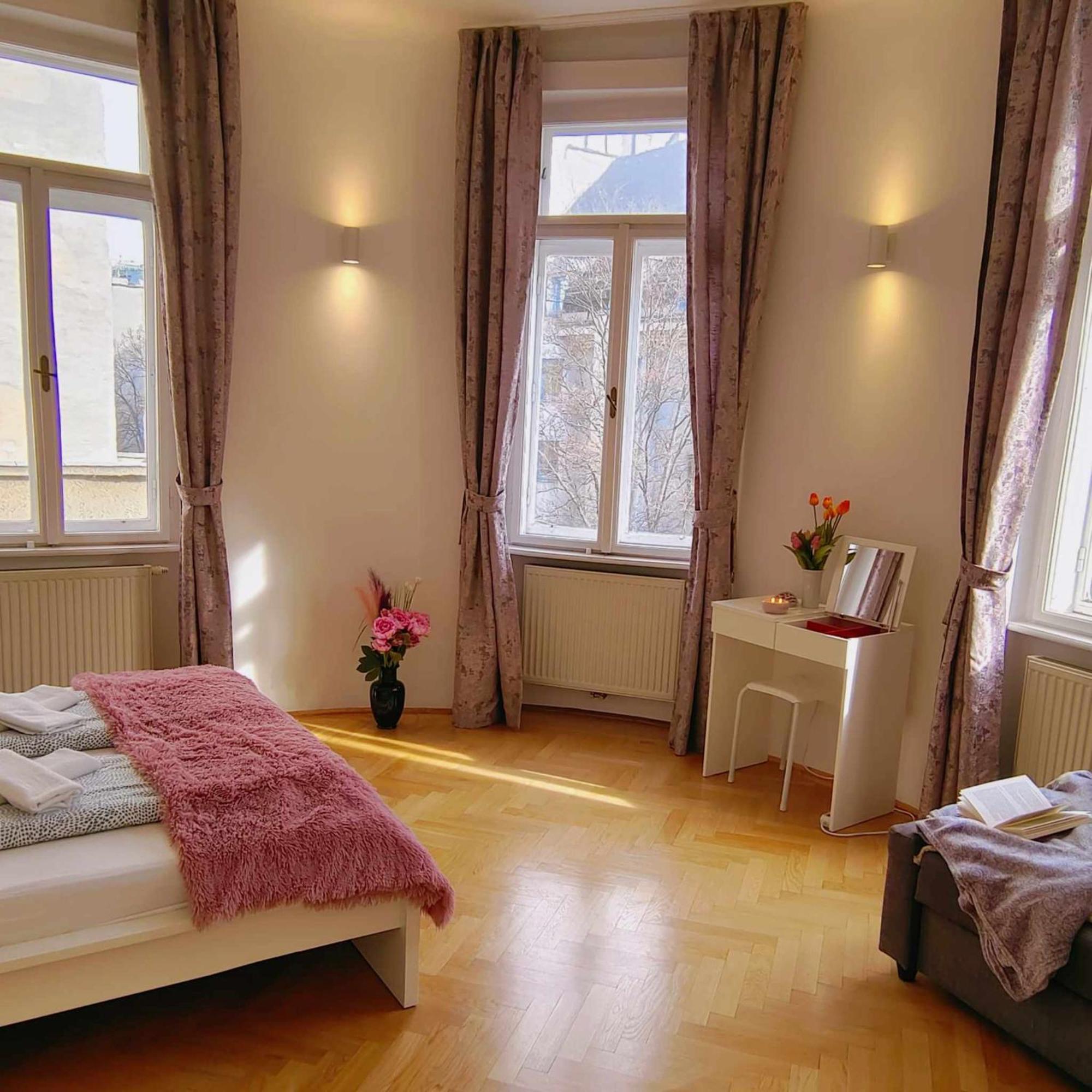 Central And Round 3 Minutes To City Shopping Center And Schoenbrunn Palace Wien Exterior foto
